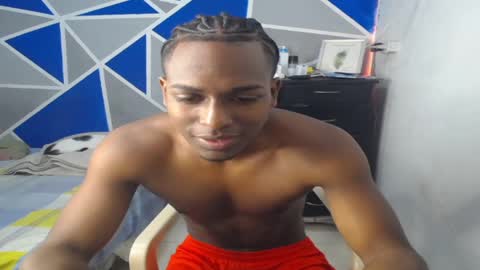 big_black11 online show from 02-21-25, 04:48
