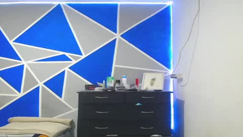 big_black11 online show from 03-01-25, 04:33