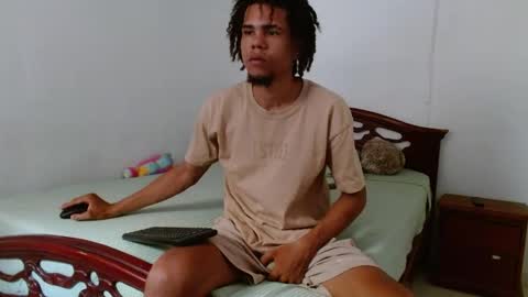 Snapshot of big_boy_lee chatting on 09-14-25, 03:22 Camilo online show from 09-14-25, 03:22