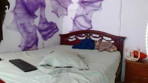 Snapshot of big_boy_lee chatting on 10-07-25, 06:16 Camilo online show from 10-07-25, 06:16