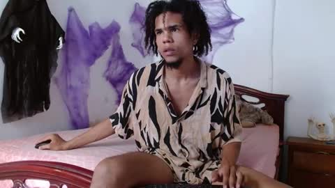 Snapshot of big_boy_lee chatting on 10-10-25, 08:08 Camilo online show from 10-10-25, 08:08