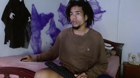 Snapshot of big_boy_lee chatting on 10-12-25, 09:36 Camilo online show from 10-12-25, 09:36