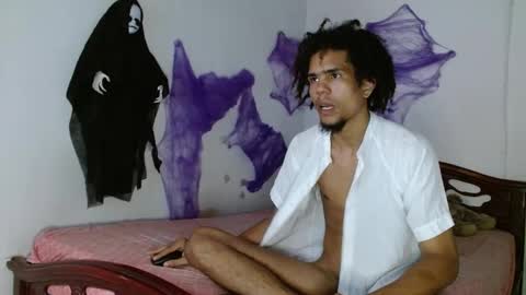 Snapshot of big_boy_lee chatting on 10-13-25, 09:37 Camilo online show from 10-13-25, 09:37