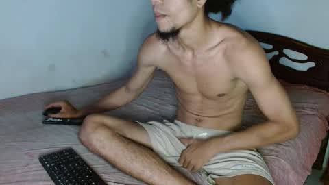 Snapshot of big_boy_lee chatting on 12-04-25, 03:05 Camilo online show from 12-04-25, 03:05