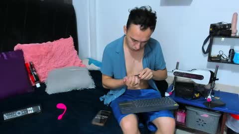 Snapshot of big_dicktop23 chatting on 05-17-26, 06:26 john and cris online show from 05-17-26, 06:26