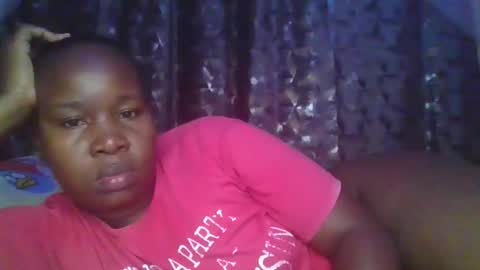 Snapshot of big_diva chatting on 09-27-25, 02:22 big_diva online show from 09-27-25, 02:22