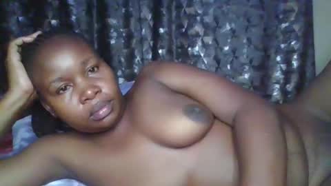 Snapshot of big_diva chatting on 12-15-25, 07:18 big_diva online show from 12-15-25, 07:18