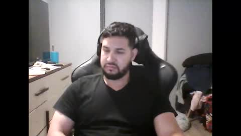 latinBoyHuge online show from 12-16-24, 11:44