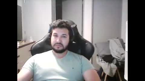 latinBoyHuge online show from 12-23-24, 11:36