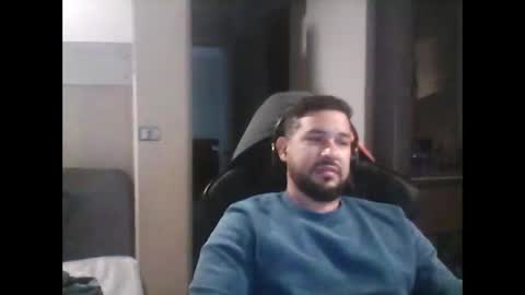 Snapshot of big_latin_boy_full_cum chatting on 06-09-26, 06:19 latinBoyHuge online show from 06-09-26, 06:19