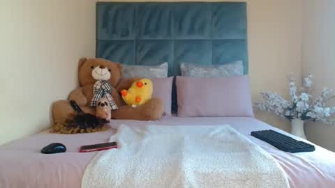 Snapshot of big_melons2001 chatting on 02-05-26, 07:35 big_melons2001 online show from 02-05-26, 07:35