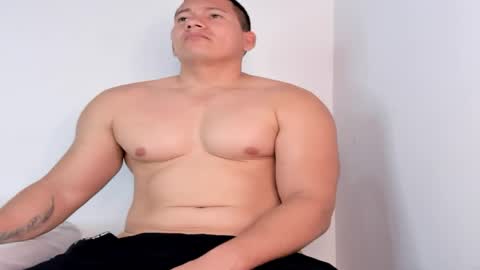Snapshot of big_pecs_1 chatting on 05-22-26, 04:56 LEO online show from 05-22-26, 04:56
