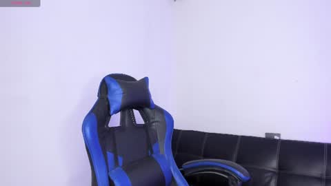 Snapshot of big_suleiman chatting on 06-19-26, 12:20 Suleiman online show from 06-19-26, 12:20