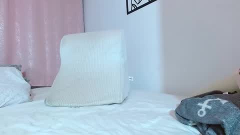 Snapshot of big_valentinhunk chatting on 02-22-25, 12:38 Big valentinHunk online show from 02-22-25, 12:38