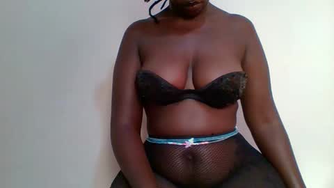 Snapshot of bigass_berry chatting on 02-08-26, 12:19 bigass online show from 02-08-26, 12:19