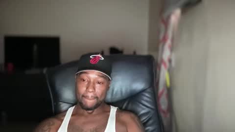 Snapshot of bigbackwoodcali chatting on 11-17-25, 07:30 bigbackwoodcali online show from 11-17-25, 07:30