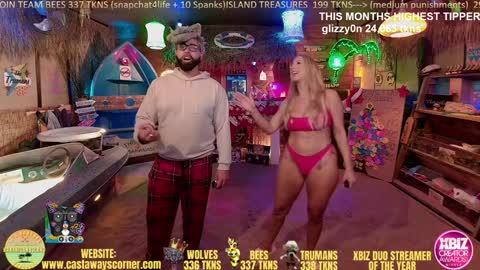 Snapshot of bigbananamilfshake chatting on 12-21-24, 05:03 Mya and Angelo online show from 12-21-24, 05:03