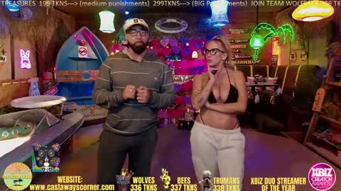 Snapshot of bigbananamilfshake chatting on 02-25-25, 04:46 Mya and Angelo online show from 02-25-25, 04:46