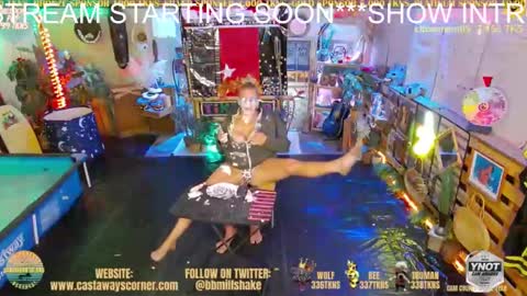 Snapshot of bigbananamilfshake chatting on 03-11-25, 03:26 Mya and Angelo online show from 03-11-25, 03:26