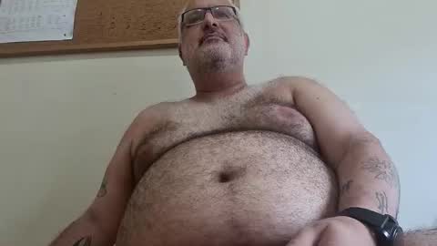 Snapshot of bigbearhector chatting on 03-17-26, 09:23 BigBearXXX online show from 03-17-26, 09:23