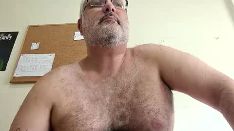 Snapshot of bigbearhector chatting on 03-20-26, 04:34 BigBearXXX online show from 03-20-26, 04:34