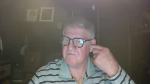 Snapshot of bigbeerdrinker1 chatting on 03-24-26, 04:06 bigbeerdrinker online show from 03-24-26, 04:06