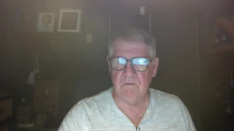 Snapshot of bigbeerdrinker1 chatting on 03-30-26, 04:02 bigbeerdrinker online show from 03-30-26, 04:02