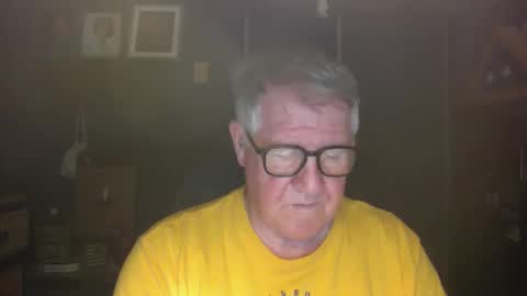 Snapshot of bigbeerdrinker1 chatting on 04-01-26, 03:18 bigbeerdrinker online show from 04-01-26, 03:18