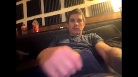 Snapshot of bigben281330 chatting on 05-15-26, 03:24 bigben281330 online show from 05-15-26, 03:24