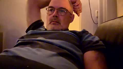 Snapshot of bigbibear88 chatting on 10-04-25, 09:46 bigbibear88 online show from 10-04-25, 09:46