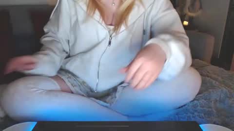bigboobs_cutie online show from 12-29-24, 10:14