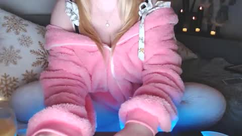 bigboobs_cutie online show from 01-09-25, 01:29