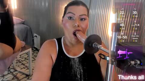 Snapshot of bigboobs_violeta chatting on 10-23-25, 09:24 VIOLETA online show from 10-23-25, 09:24