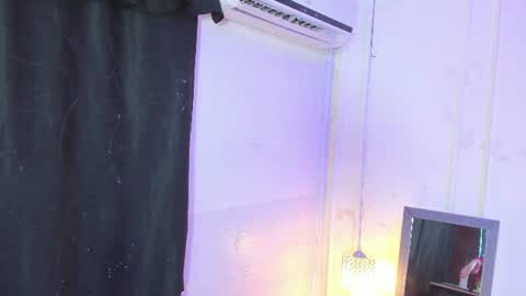 VIOLETA online show from 06-14-26, 02:24