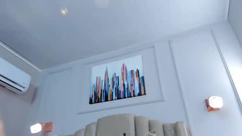 Snapshot of bigboobsnaughty1 chatting on 11-21-25, 10:03 online show from 11-21-25, 10:03