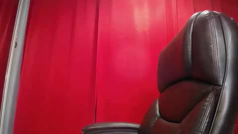 LaraFire online show from 09-30-25, 12:32