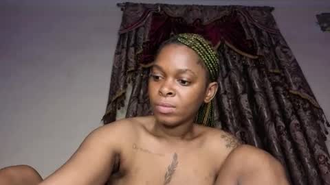 Snapshot of bigbooty_xchataa chatting on 12-16-25, 04:39 Lucy online show from 12-16-25, 04:39