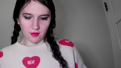 Isabella online show from 02-06-25, 09:00