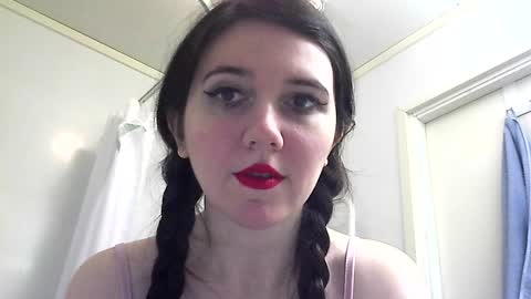 Isabella online show from 02-13-25, 08:27