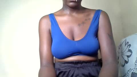 Snapshot of bigclit030 chatting on 07-08-26, 10:42 bigclit030 online show from 07-08-26, 10:42
