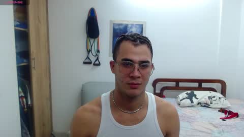 Snapshot of bigcock2815 chatting on 12-18-24, 03:26 Isaac online show from 12-18-24, 03:26