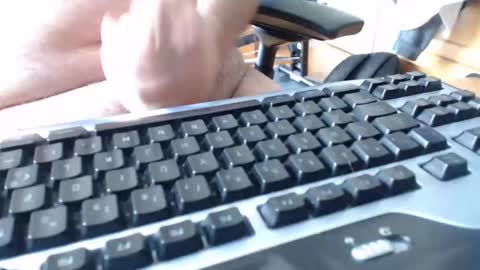 Snapshot of bigcock4u2cme chatting on 11-22-25, 06:18 bigcock4u2cme online show from 11-22-25, 06:18