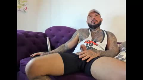 jhonny online show from 10-24-25, 04:42
