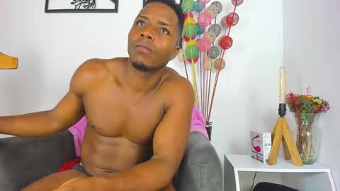 sexy muscle online show from 01-23-25, 07:32