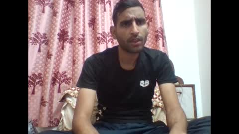 Snapshot of bigcockboy2580 chatting on 12-26-24, 04:58 akash online show from 12-26-24, 04:58