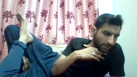 Snapshot of bigcockboy2580 chatting on 01-07-25, 04:48 akash online show from 01-07-25, 04:48