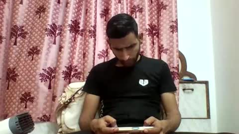 Snapshot of bigcockboy2580 chatting on 01-19-25, 07:58 akash online show from 01-19-25, 07:58