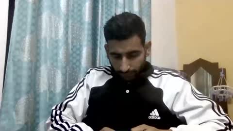 Snapshot of bigcockboy2580 chatting on 01-26-25, 01:47 akash online show from 01-26-25, 01:47
