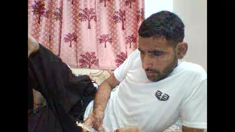 Snapshot of bigcockboy2580 chatting on 02-03-25, 09:19 akash online show from 02-03-25, 09:19