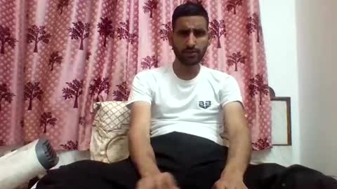 Snapshot of bigcockboy2580 chatting on 02-04-25, 04:39 akash online show from 02-04-25, 04:39